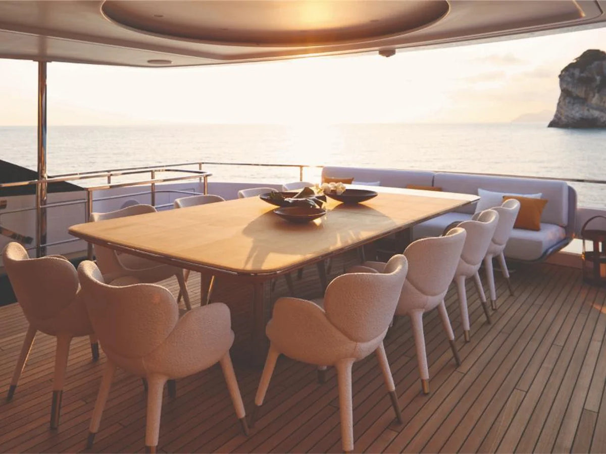 2027 Azimut Grande Trideck 125.0 feet, Inuvik, Northwest Territories #18