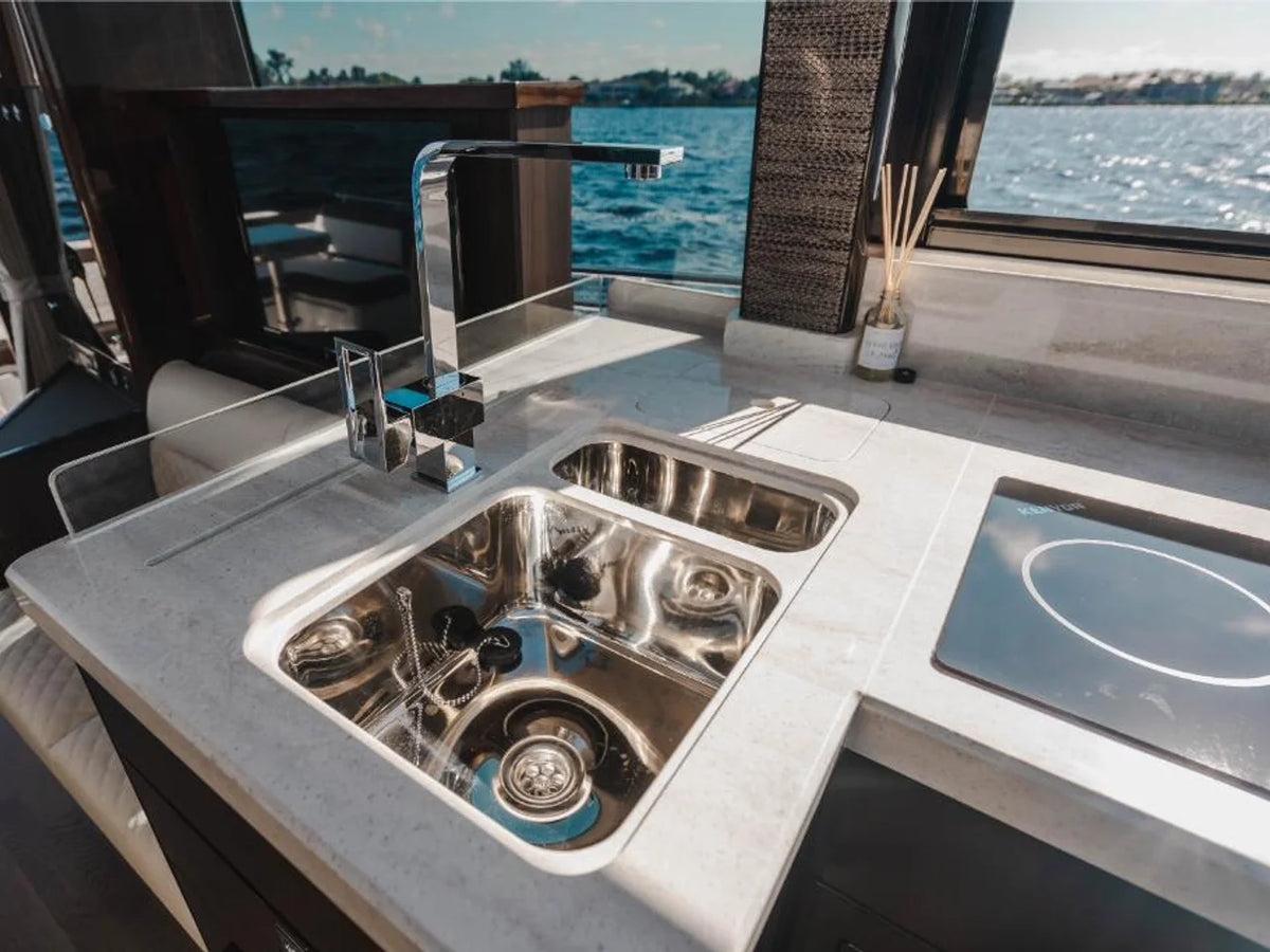 2027 Galeon 410 HTC 41.0 feet, Inuvik, Northwest Territories #114
