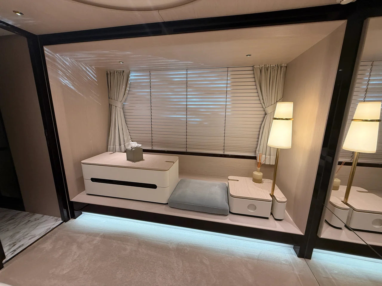 2022 Azimut GRANDE 25M 87.0 feet, Fort Lauderdale, FL #54