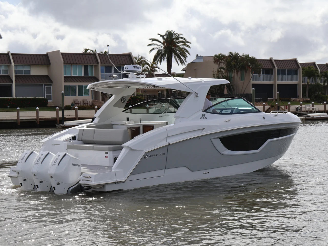 2026 Cruisers Yachts 38 GLS Outboard 38.0 feet, Naples, Florida #7