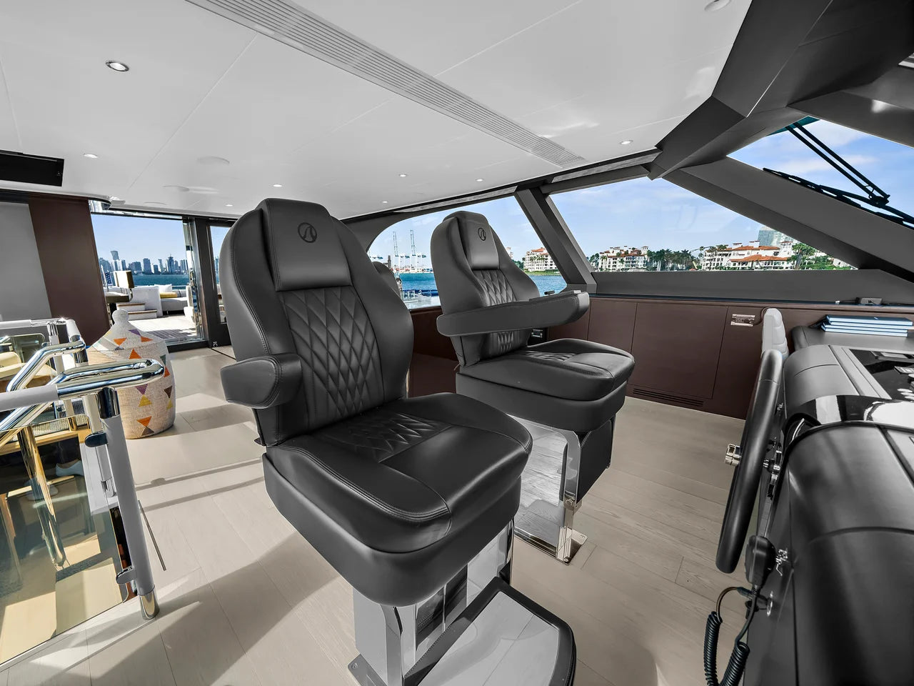 2024 Ocean Alexander 32L 106.0 feet, Miami, FL #40