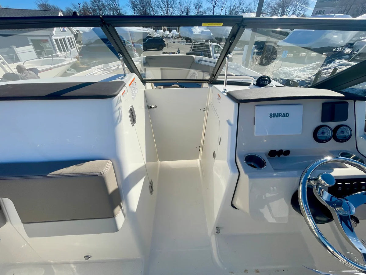 2026 Boston Whaler 210 Vantage 21.0 feet, Quincy, MA #17