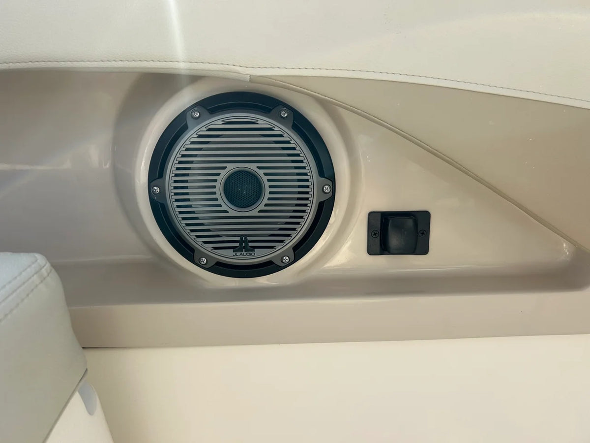 2027 Boston Whaler 240 Vantage 24.0 feet, Pensacola, Florida #26