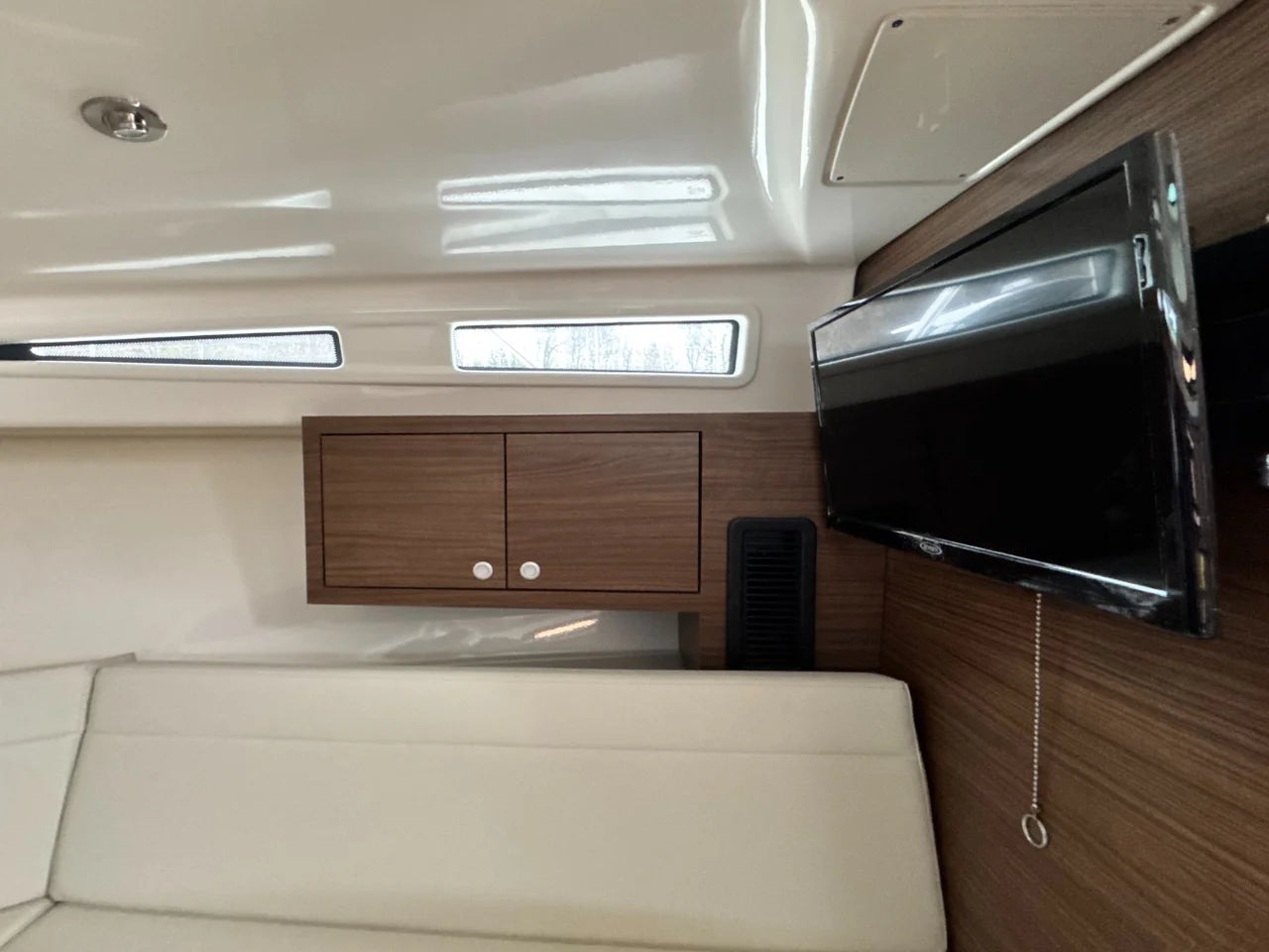 2026 Boston Whaler 325 Conquest 32.0 feet, Huntington, NY #40