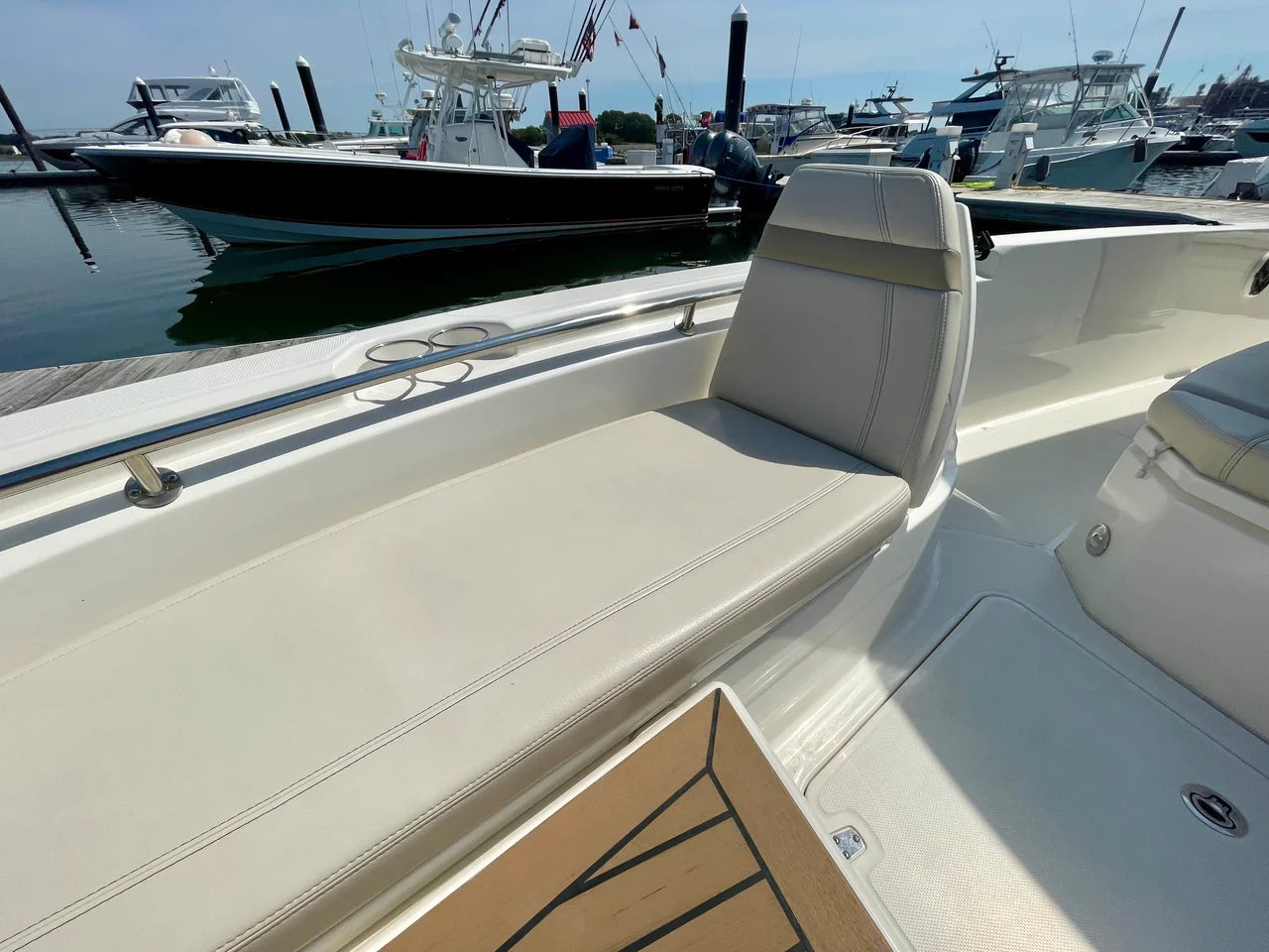 2023 Boston Whaler 280 DAUNTLESS 28.0 feet, Quincy, MA #22