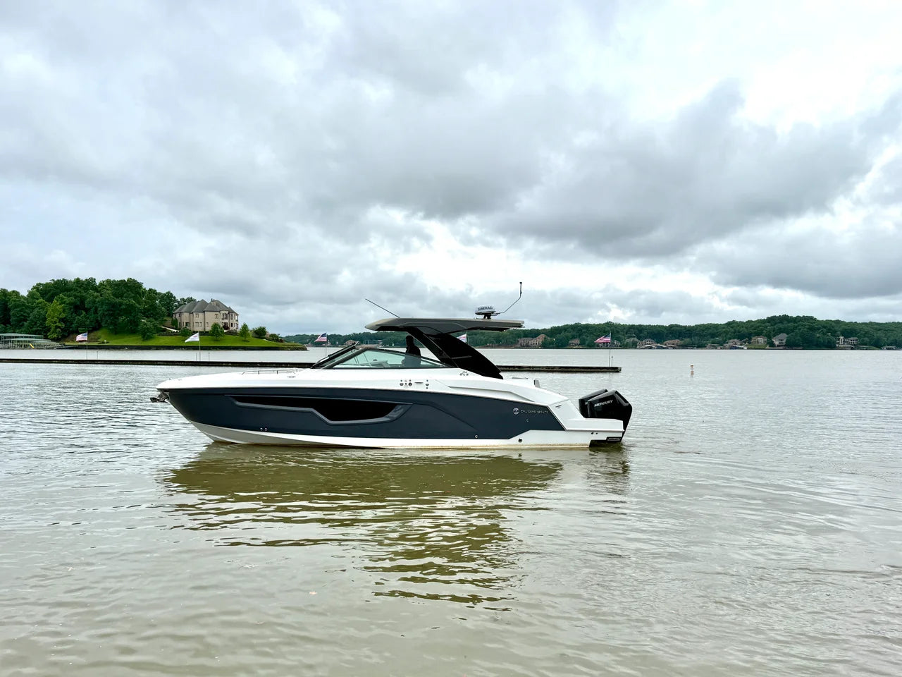 2026 Cruisers Yachts 34 GLS Outboard 34.0 feet, Lake Ozark, MO #2
