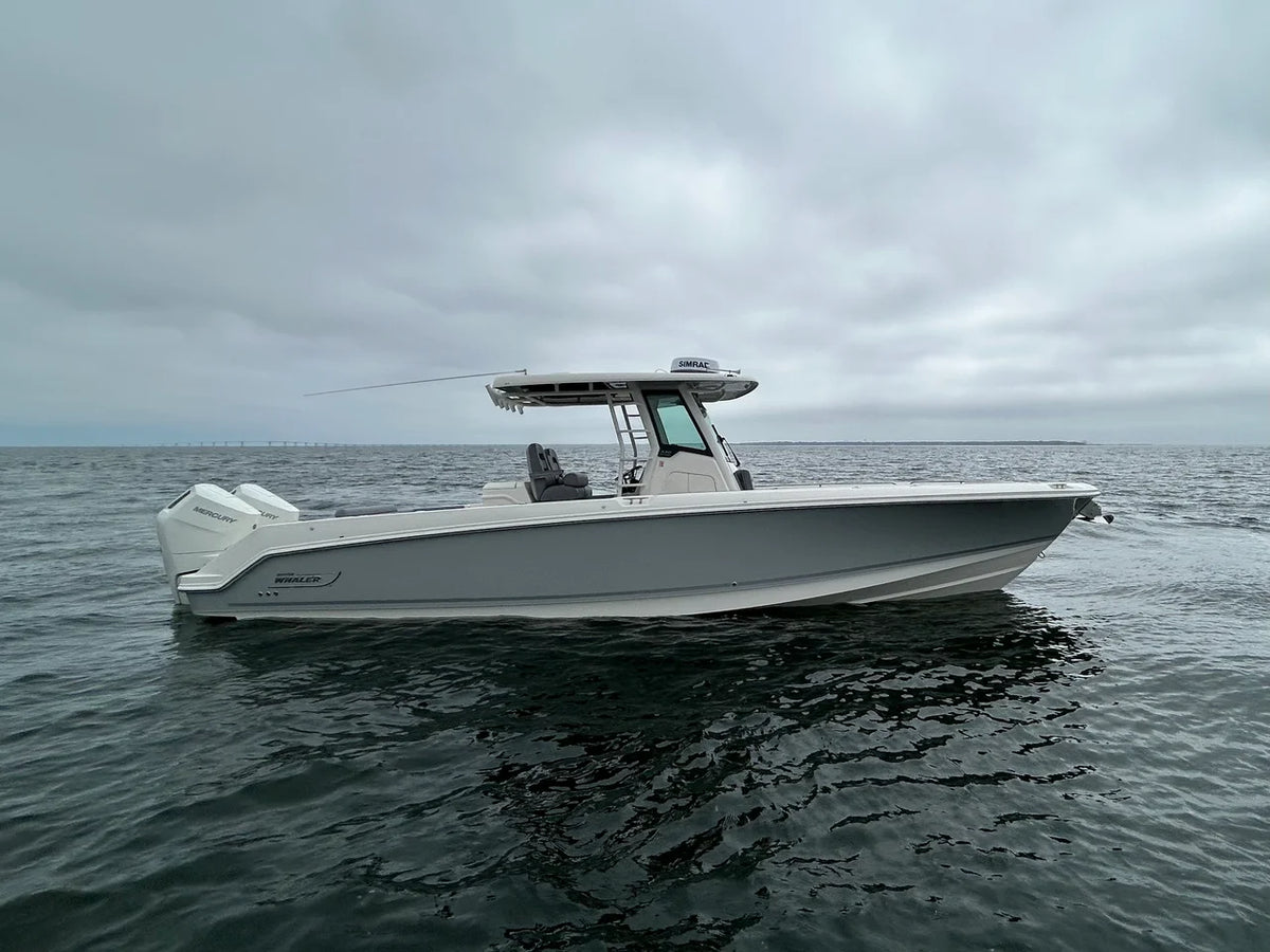 2026 Boston Whaler 330 Outrage 33.0 feet, Gulf Shores, AL #9