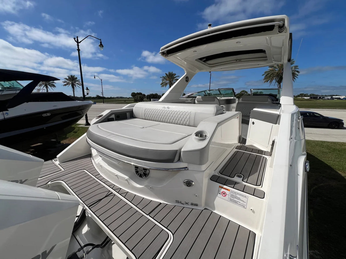 2023 Sea Ray SLX 310 Outboard 31.0 feet, Venice, Florida #7