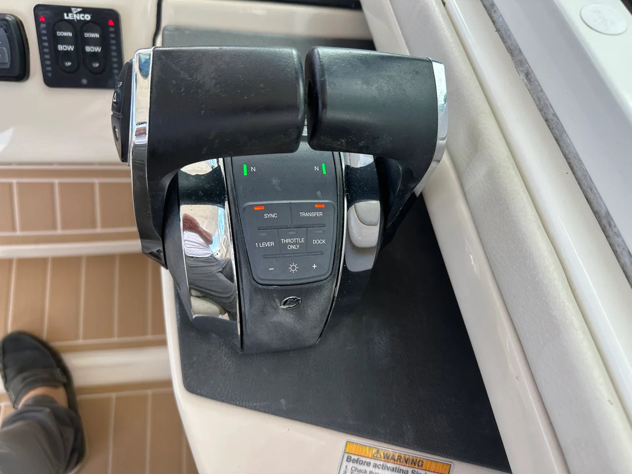 2017 Boston Whaler 320 VANTAGE 32.0 feet, Thunderbolt, GA #18