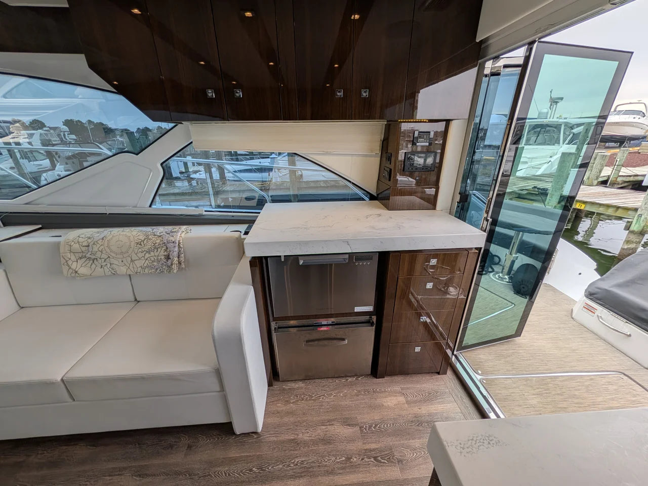 2022 Cruisers Yachts 54 Cantius 54.0 feet, Grasonville, MD #9