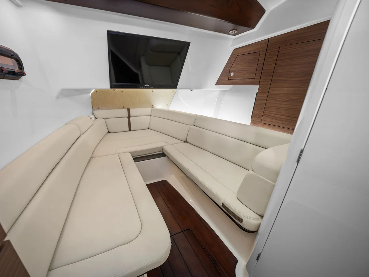 2022 Boston Whaler 350 REALM 35.0 feet, Naples, Florida #33