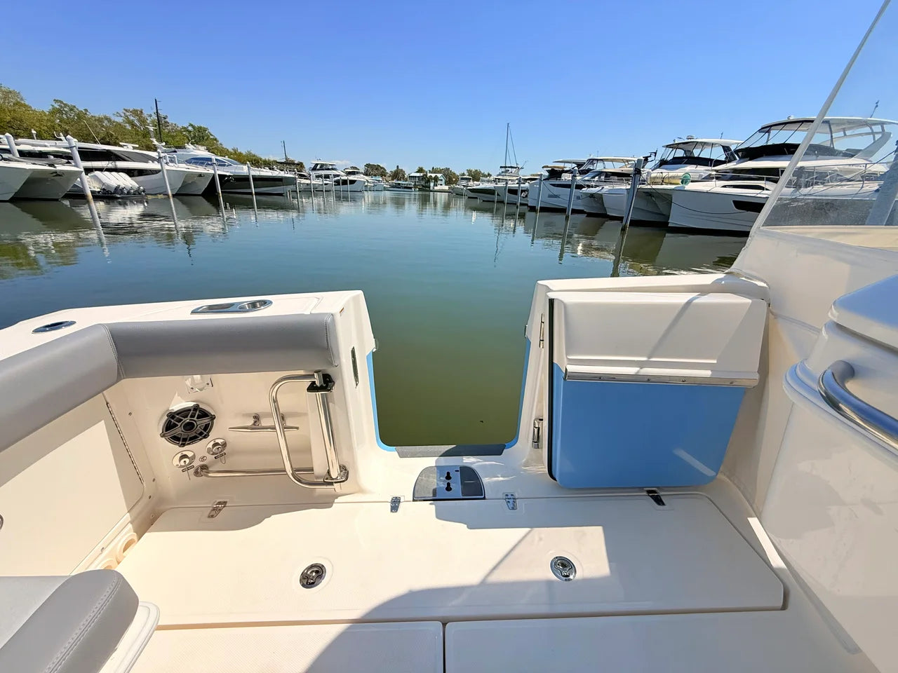 2026 Boston Whaler 330 Outrage 33.0 feet, St Petersburg, FL #51