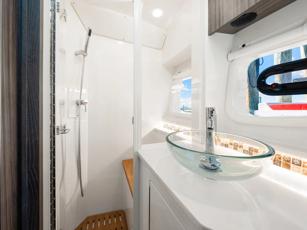 2026 Sea Ray Sundancer 370 Outboard 37.0 feet, Sarasota, FL #87