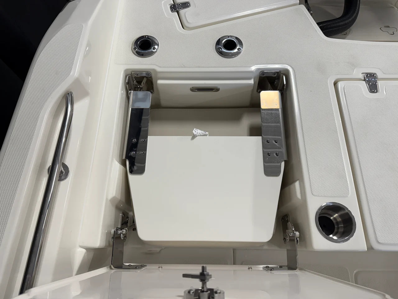 2026 Boston Whaler 250 Dauntless 25.0 feet, Crosslake, Minnesota #39