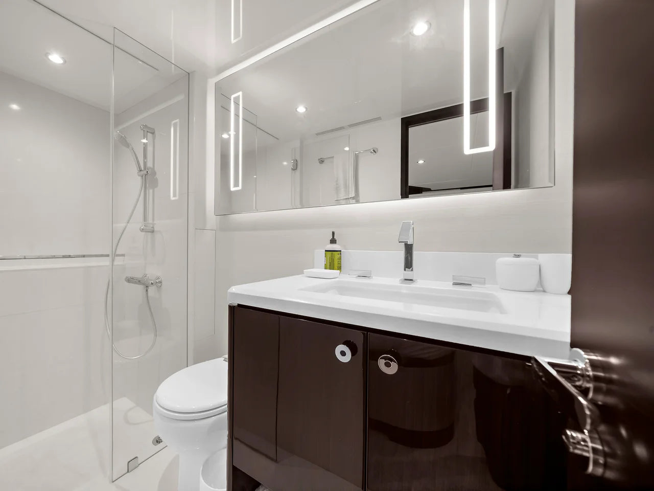 2024 Ocean Alexander 32L 106.0 feet, Miami, FL #26