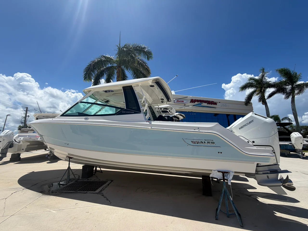 2027 Boston Whaler 330 Vantage 33.0 feet, Stuart, Florida #1
