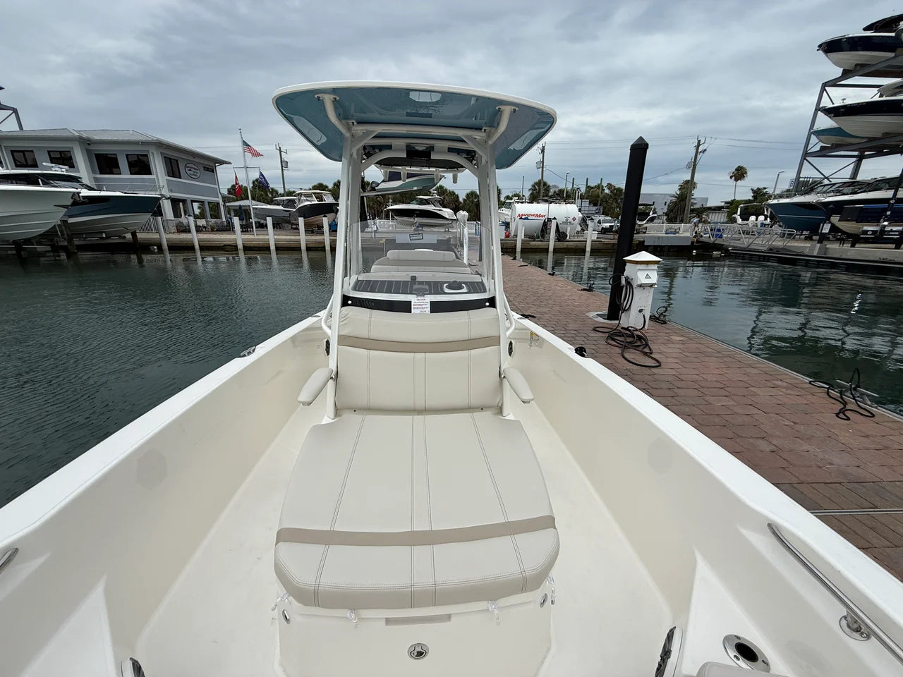 2026 Boston Whaler 250 Dauntless 25.0 feet, Sarasota, FL #8