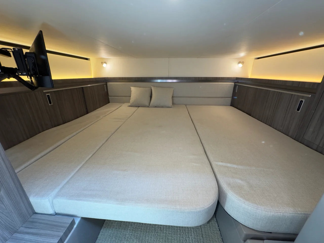 2021 Sea Ray 320 SUNDANCER 32.0 feet, New York, New York #96