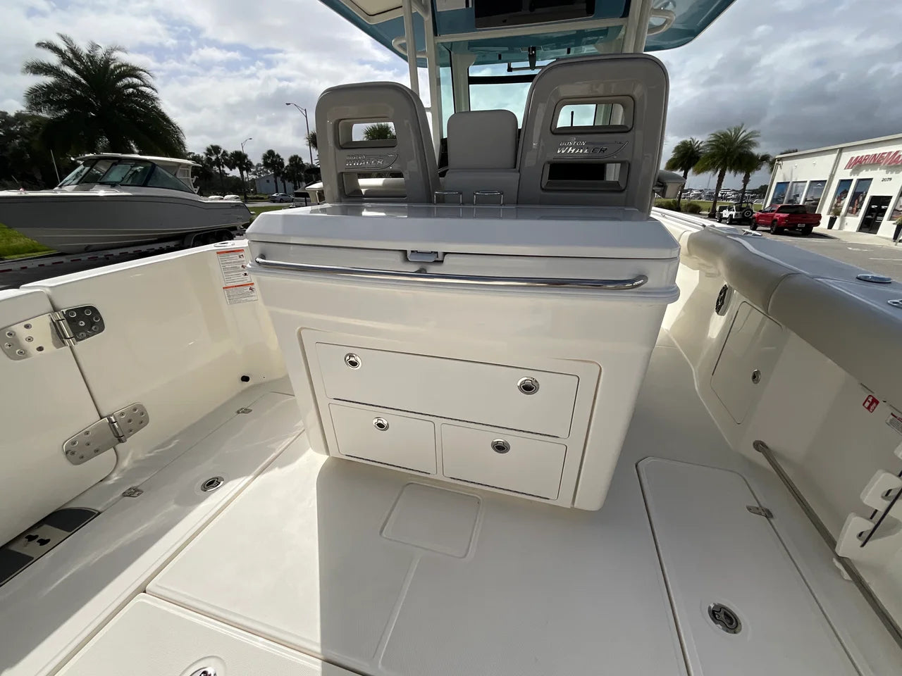 2026 Boston Whaler 330 Outrage 33.0 feet, Jacksonville Beach, Florida #8