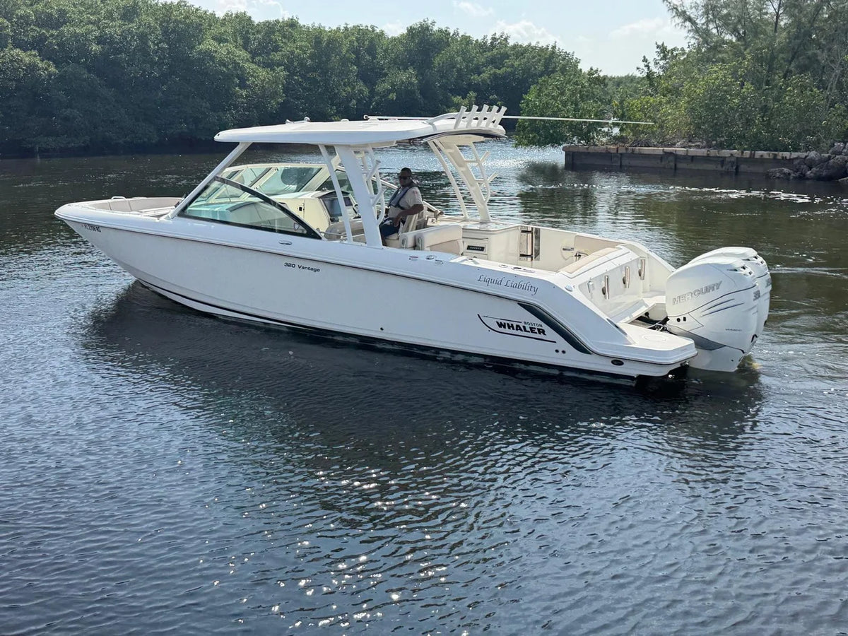 2017 Boston Whaler 320 VANTAGE 32.0 feet, Key Largo, FL #10