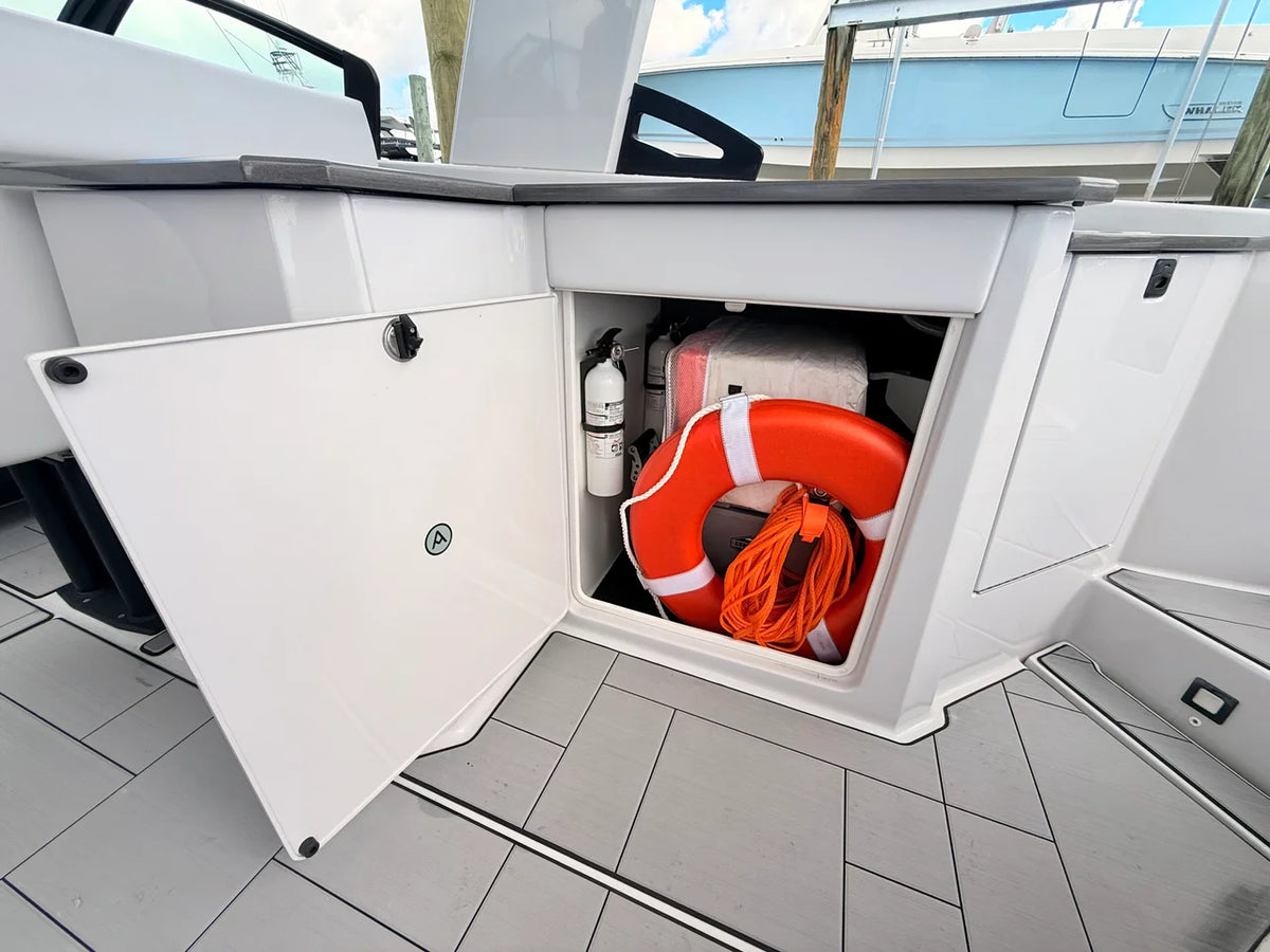 2023 Aviara AV32 Outboard 32.0 feet, St Petersburg, FL #38