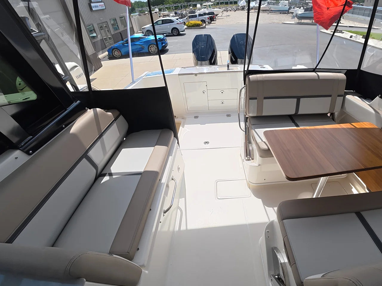2025 Boston Whaler 330 Vantage 33.0 feet, Dennis, New Jersey #16