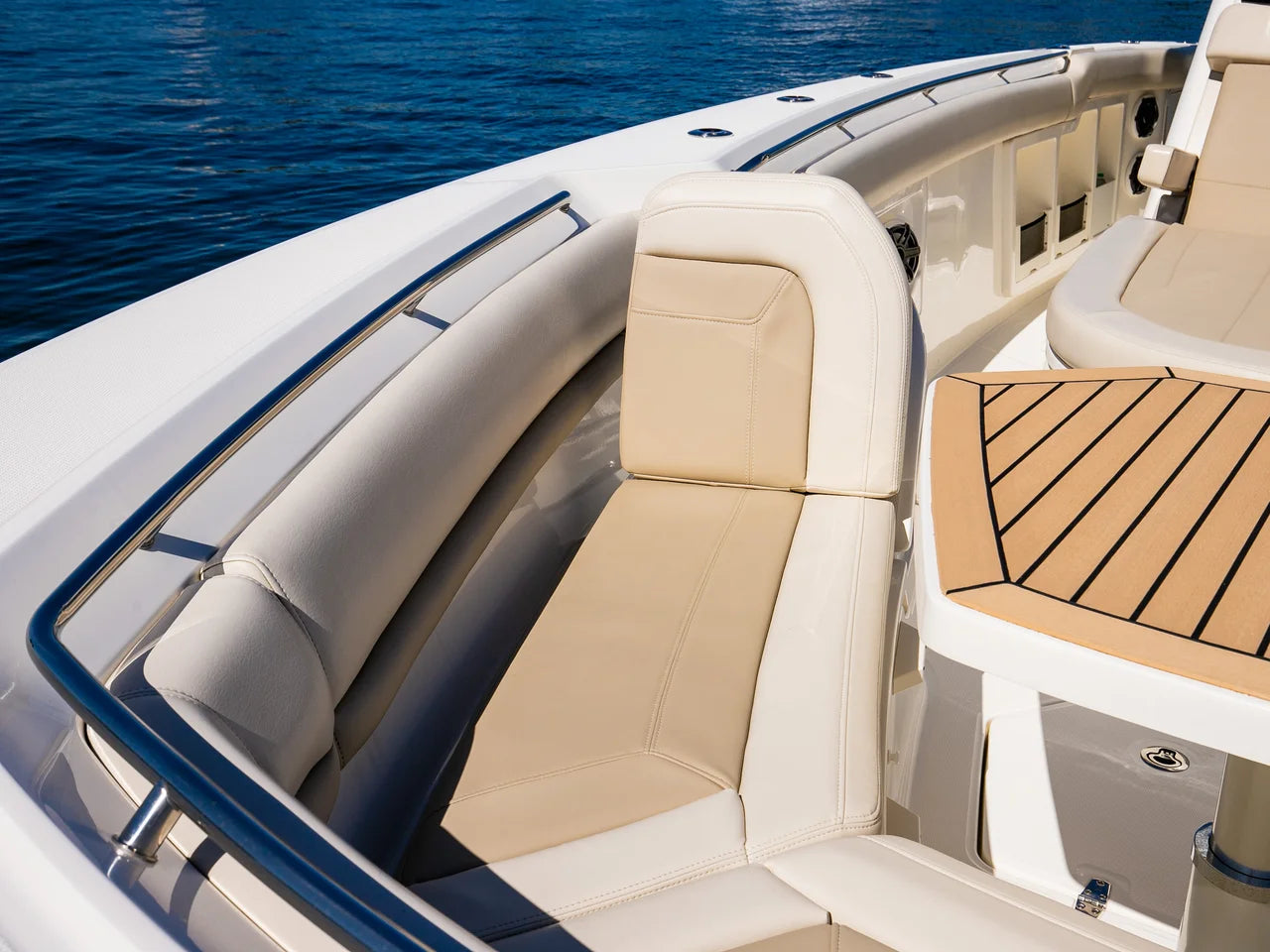 2024 Boston Whaler 380 OUTRAGE 38.0 feet, Ft. Lauderdale, FL #77