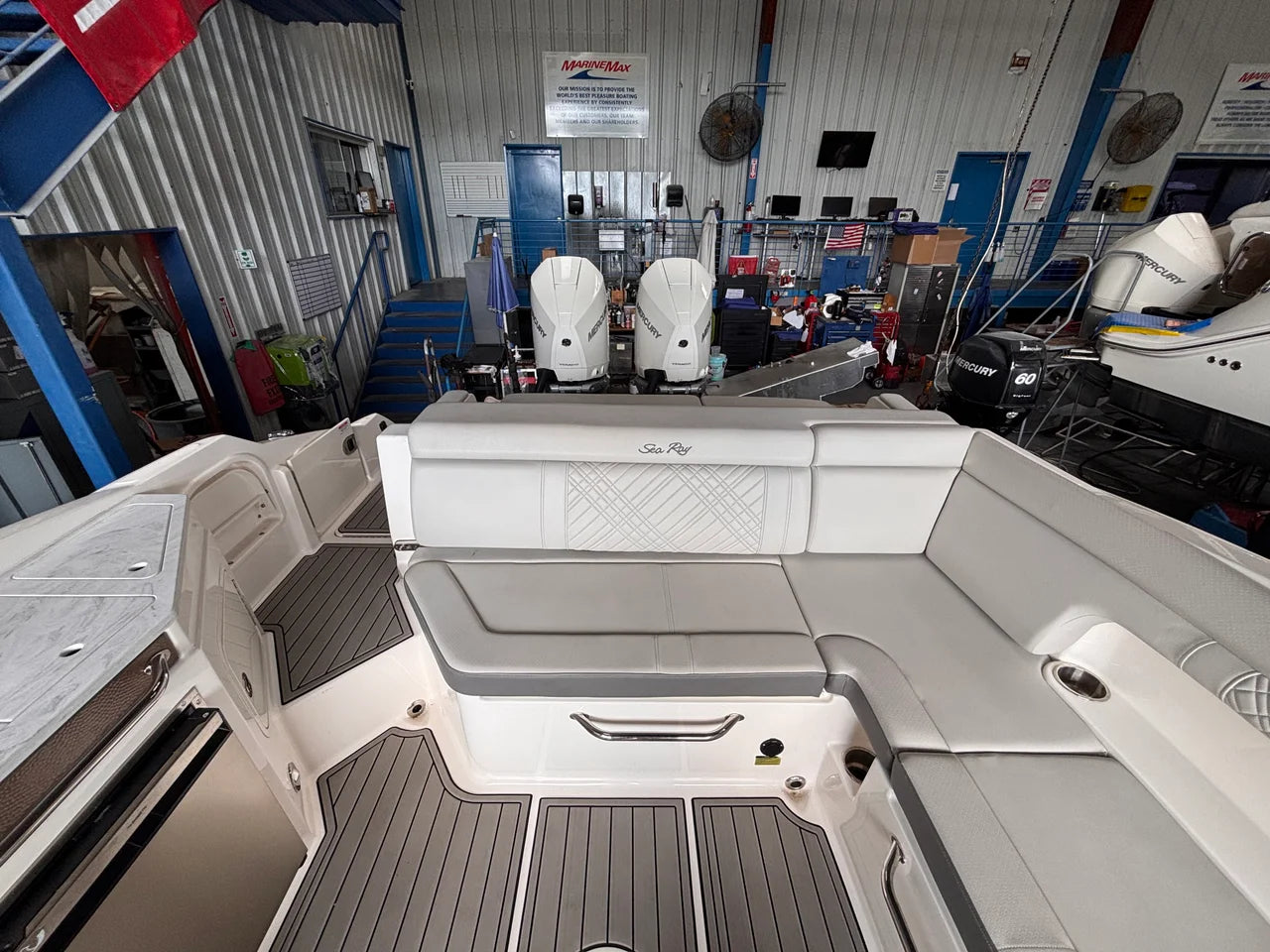 2026 Sea Ray SDX 290 Outboard 29.0 feet, Naples, Florida #7