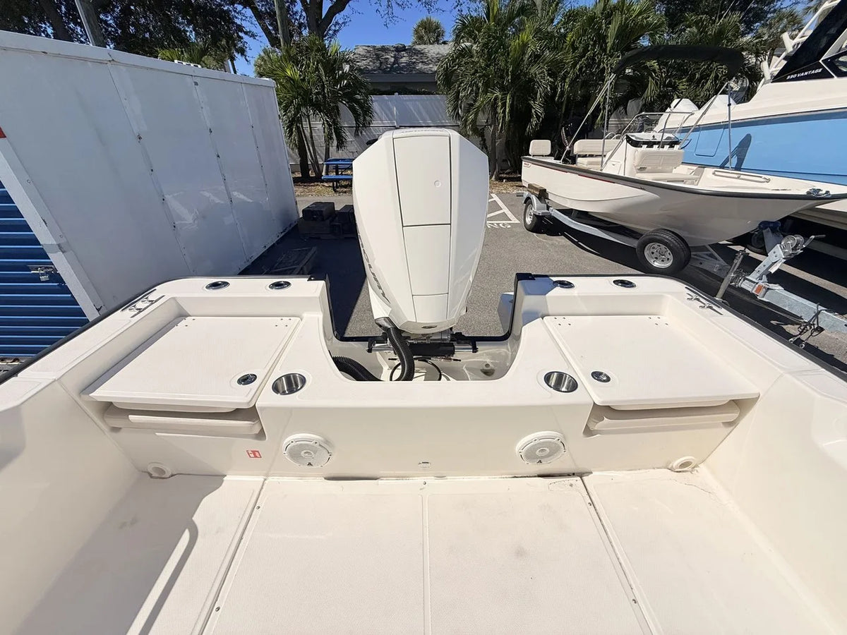 2027 Boston Whaler 210 Montauk 21.0 feet, St Petersburg, FL #17