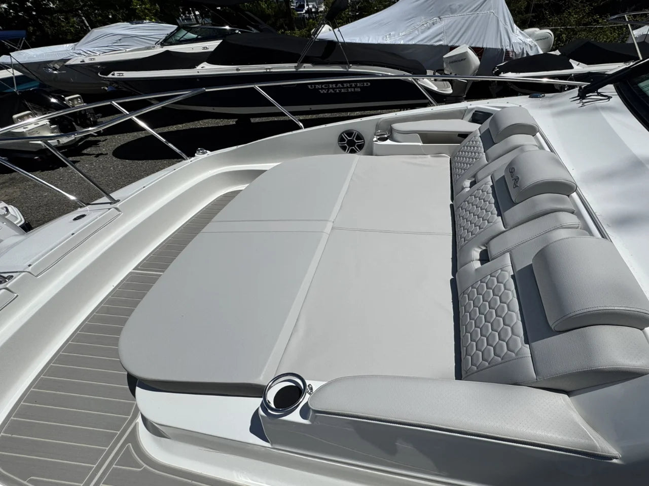 2026 Sea Ray Sundancer 320 Outboard 32.0 feet, Huntington, NY #45