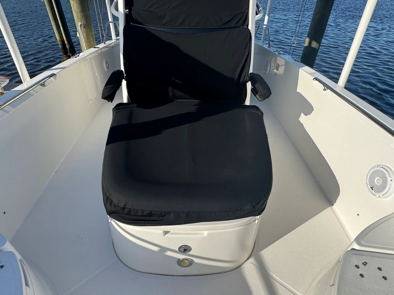 2018 Boston Whaler 270 DAUNTLESS 27.0 feet, Port St Lucie, FL #15