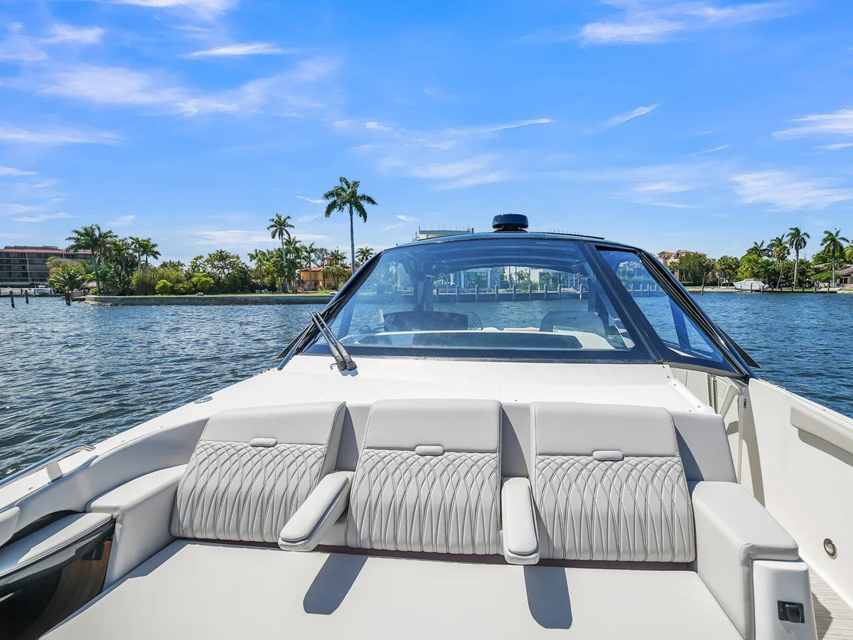 2026 Sea Ray Sundancer 370 Outboard 37.0 feet, Pompano Beach, Florida #43