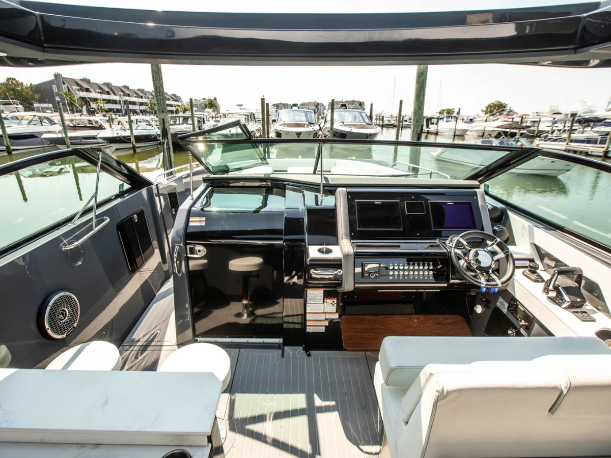 2024 Cruisers Yachts 38 GLS-OB SB 38.0 feet, Somers Point, New Jersey #35