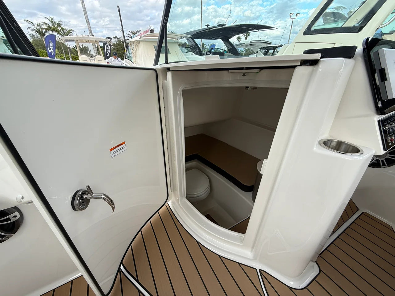 2026 Sea Ray SDX 270 Outboard 27.0 feet, Miami, FL #28
