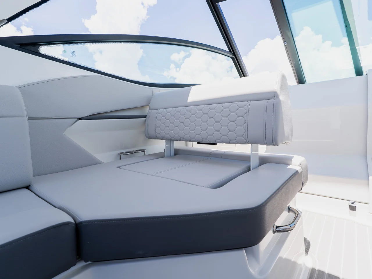 2027 Sea Ray Sundancer 320 Outboard 32.0 feet, Clearwater, Florida #80