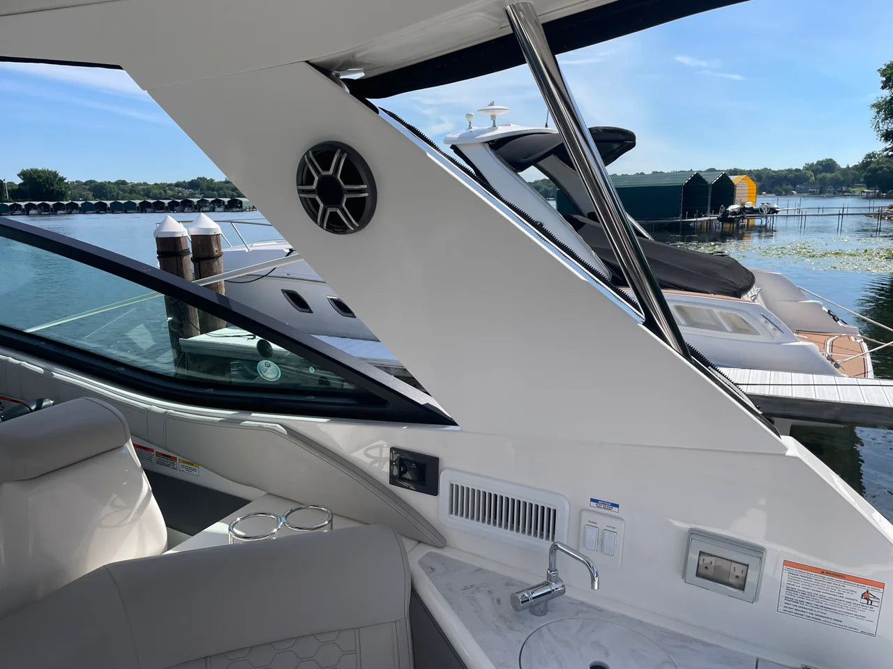 2026 Sea Ray Sundancer 320 32.0 feet, Excelsior, Minnesota #36