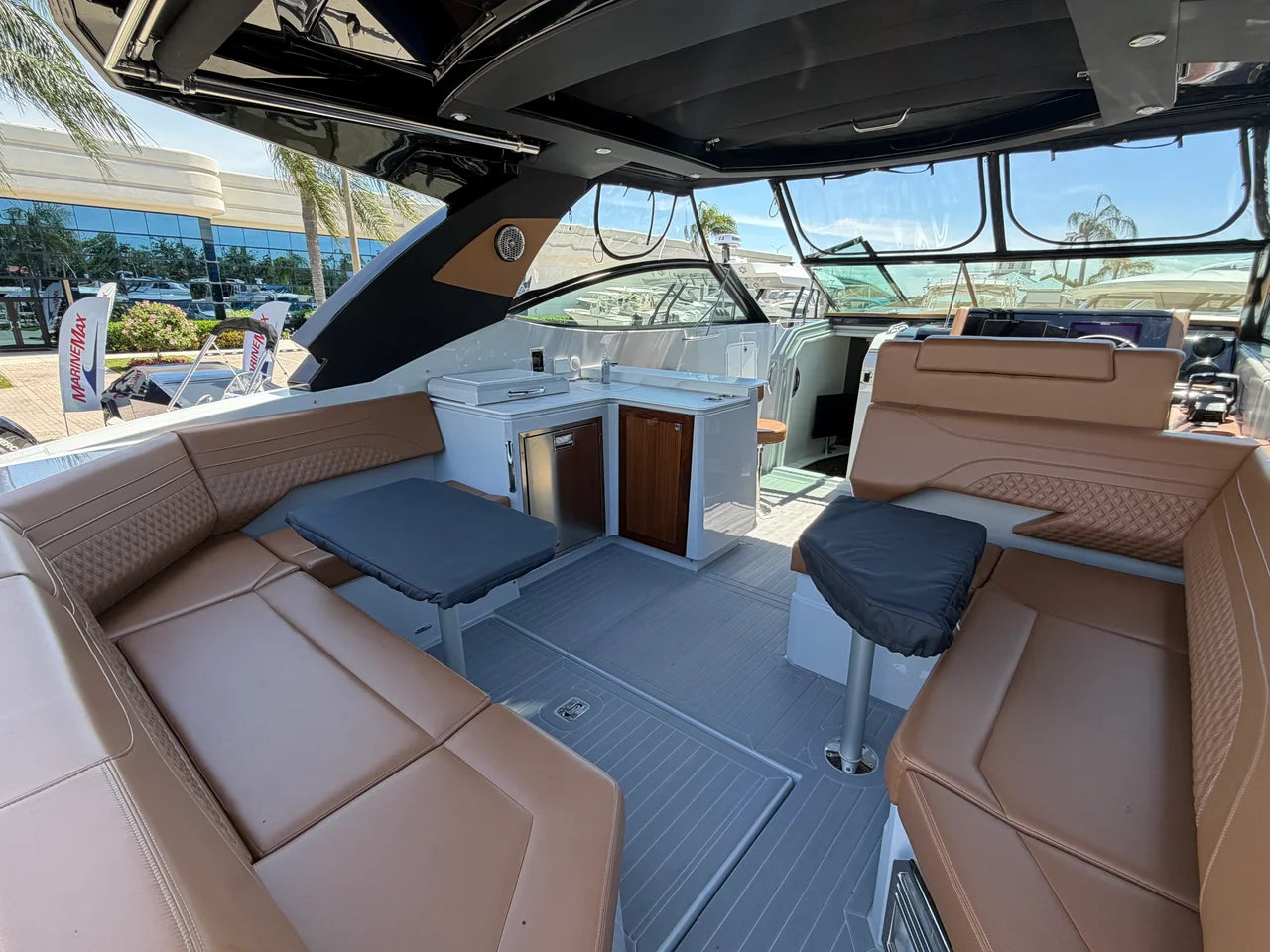2024 Cruisers Yachts 38 GLS South Beach Outboard 38.0 feet, Stuart, Florida #10