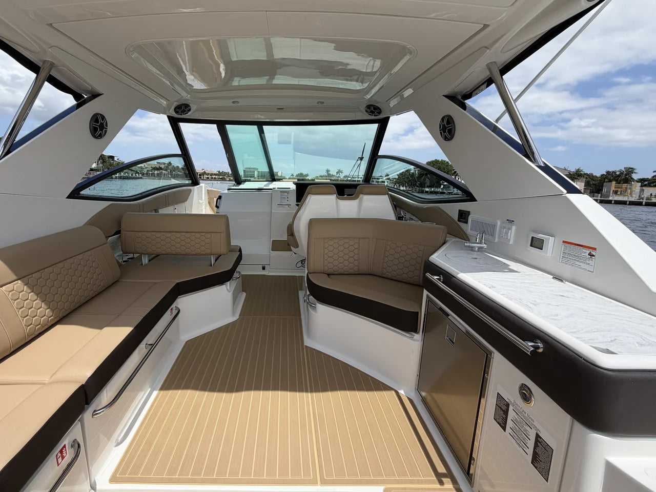 2026 Sea Ray Sundancer 320 Outboard 32.0 feet, Miami, FL #25