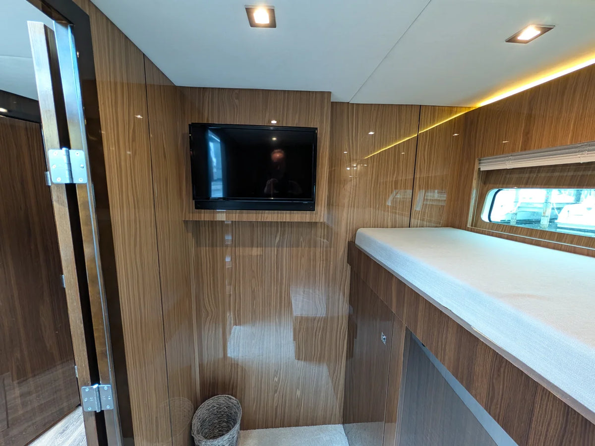 2022 Cruisers Yachts 54 Cantius 54.0 feet, Grasonville, MD #44