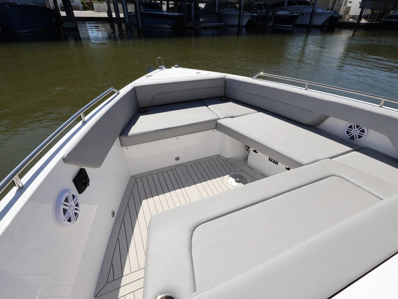 2026 Cruisers Yachts 38 VTR 38.0 feet, Naples, Florida #47