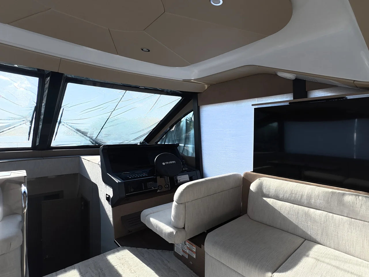 2026 Cruisers Yachts 50 FLY 50.0 feet, Clearwater, Florida #23