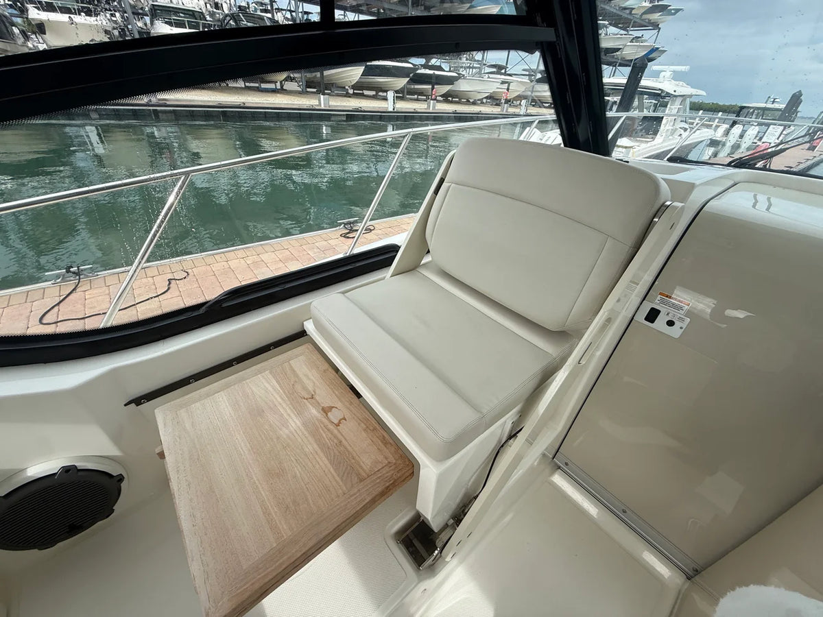 2024 Boston Whaler 325 CONQUEST 32.0 feet, Sarasota, FL #22