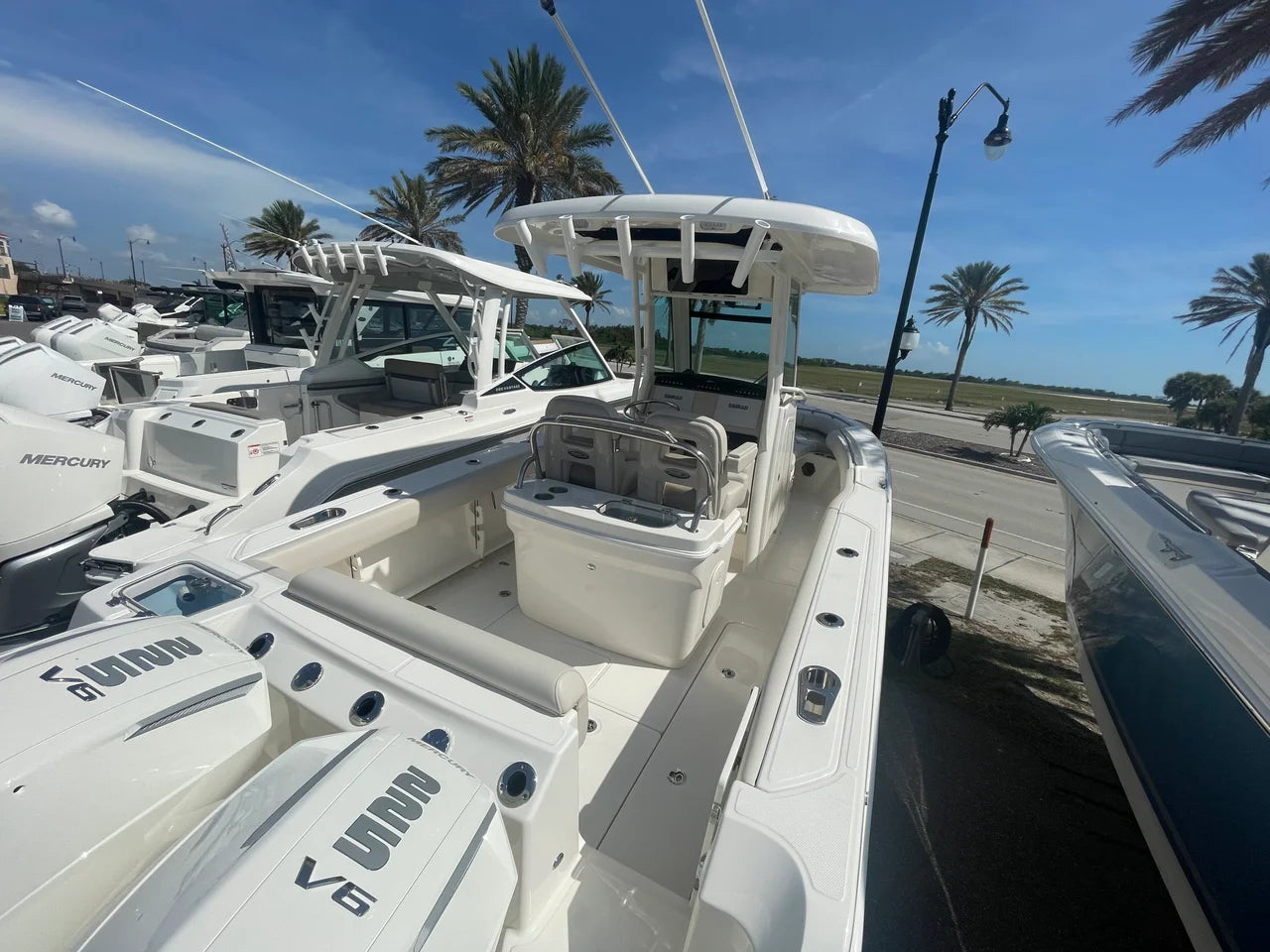 2026 Boston Whaler 250 Outrage 25.0 feet, Venice, Florida #14