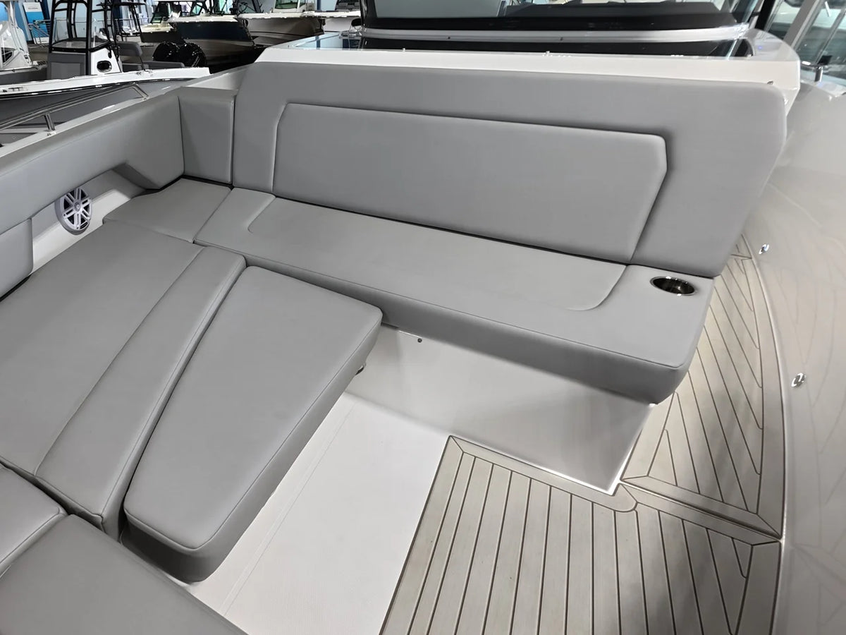 2026 Cruisers Yachts 38 VTR 38.0 feet, Clearwater, Florida #89