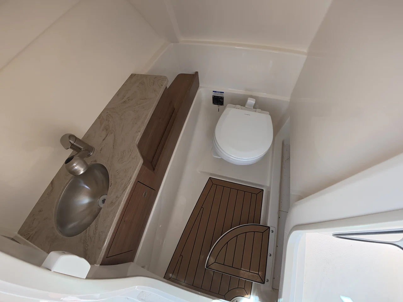 2026 Boston Whaler 280 Vantage 27.0 feet, Ocean View, NJ #23