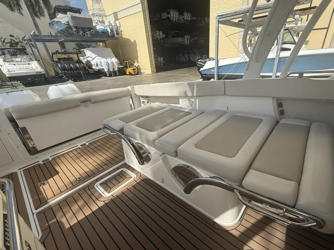 2018 Boston Whaler 320 VANTAGE 32.0 feet, Pompano Beach, Florida #33