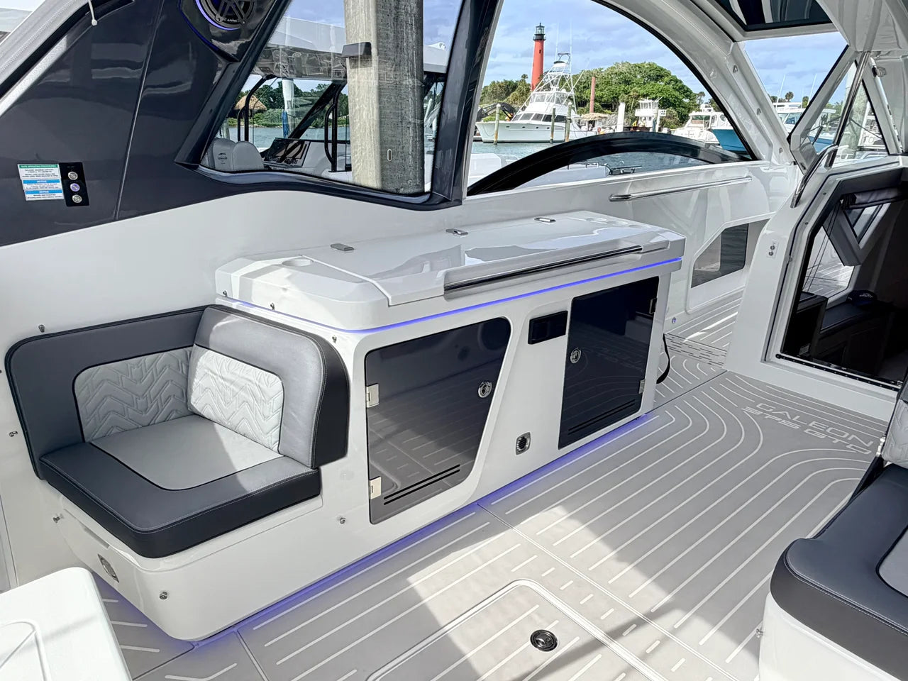 2025 Galeon 375 GTO 37.0 feet, Jupiter, Florida #24