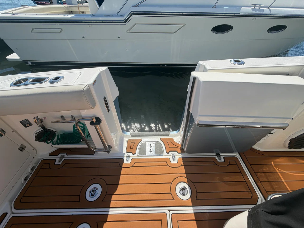 2021 Boston Whaler 380 OUTRAGE 38.0 feet, Huntington, NY #17