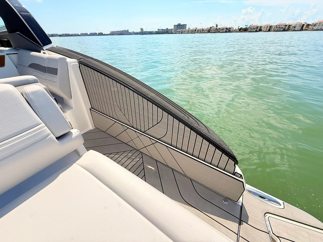 2027 Sea Ray SLX 360 Outboard 36.0 feet, St Petersburg, FL #25