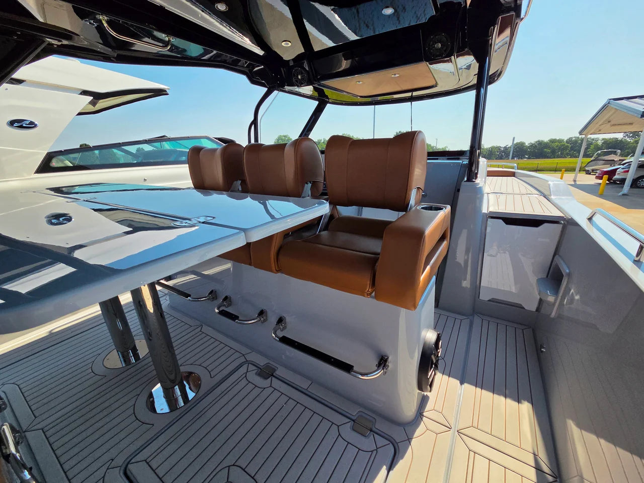 2027 Cruisers Yachts 38 VTR 38.0 feet, Monkey Island, OK #20